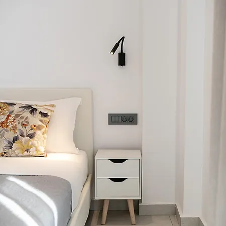 Elio 1 Apartment